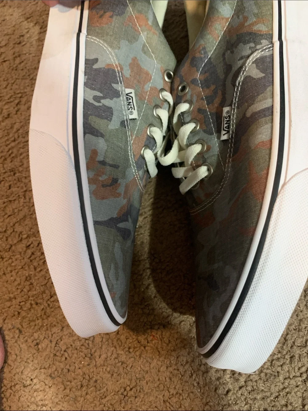 Vans - Picture 5 of 9